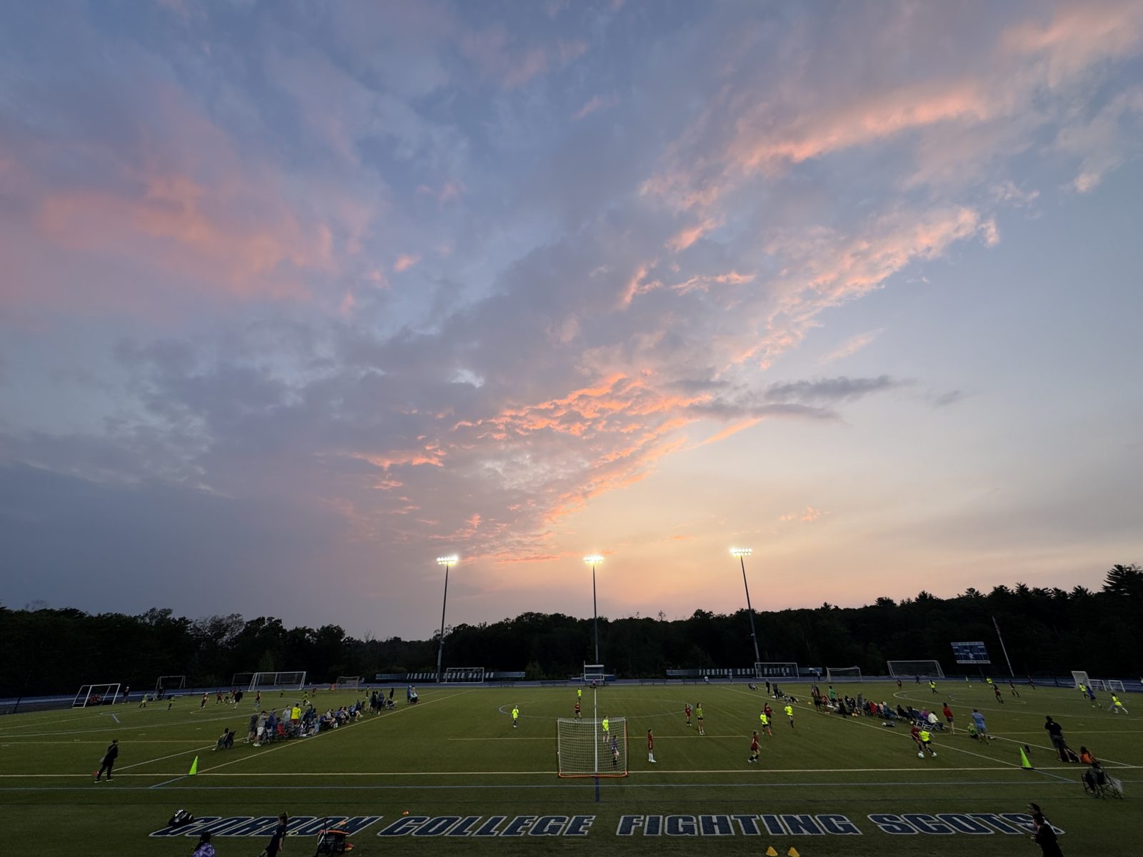 Sunset over the North Shore Hounds field